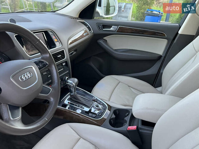 Белый Ауди Ку 5, объемом двигателя 2 л и пробегом 156 тыс. км за 14650 $, фото 41 на Automoto.ua