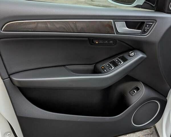 Ауді Ку 5 2015 у Києві на Automoto.ua Білий Ауді Ку 5, об'ємом двигуна 3 л та пробігом 95 тис. км за 17999 $, фото 39 на Automoto.ua