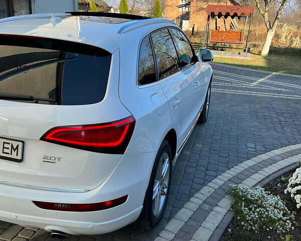 Білий Ауді Ку 5, об'ємом двигуна 2 л та пробігом 169 тис. км за 15500 $, фото 4 на Automoto.ua