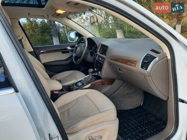 Белый Ауди Ку 5, объемом двигателя 1.98 л и пробегом 115 тыс. км за 16900 $, фото 11 на Automoto.ua