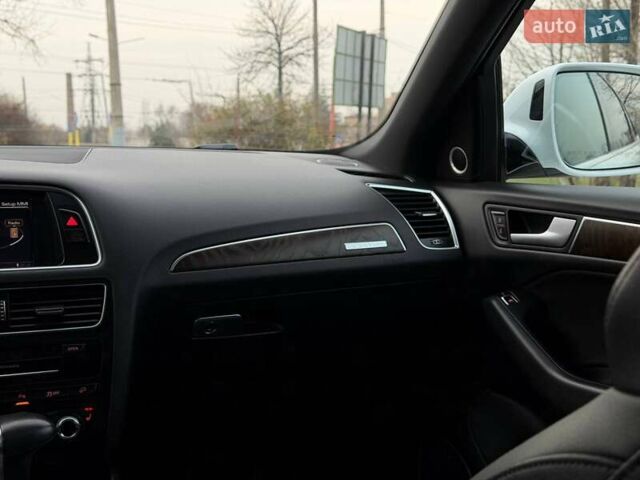 Білий Ауді Ку 5, об'ємом двигуна 1.98 л та пробігом 167 тис. км за 17000 $, фото 52 на Automoto.ua