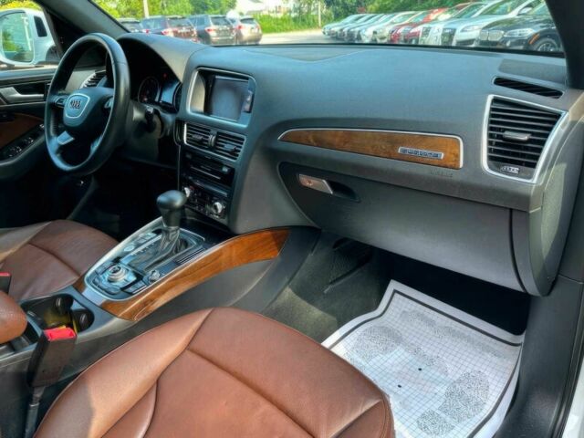 Ауді Ку 5 2015 у Львові на Automoto.ua Білий Ауді Ку 5, об'ємом двигуна 2 л та пробігом 80 тис. км за 5900 $, фото 7 на Automoto.ua