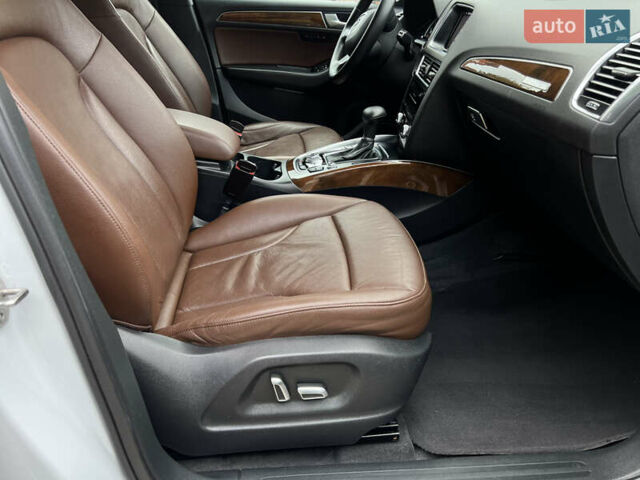 Ауди Ку 5 2015 в Ровно на Automoto.ua Белый Ауди Ку 5, объемом двигателя 2 л и пробегом 167 тыс. км за 14700 $, фото 19 на Automoto.ua