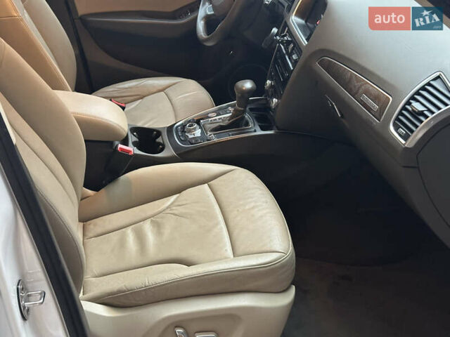 Белый Ауди Ку 5, объемом двигателя 2 л и пробегом 155 тыс. км за 24500 $, фото 48 на Automoto.ua