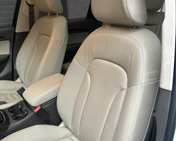 Белый Ауди Ку 5, объемом двигателя 2 л и пробегом 155 тыс. км за 24500 $, фото 47 на Automoto.ua