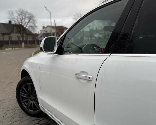 Белый Ауди Ку 5, объемом двигателя 3 л и пробегом 244 тыс. км за 18900 $, фото 7 на Automoto.ua