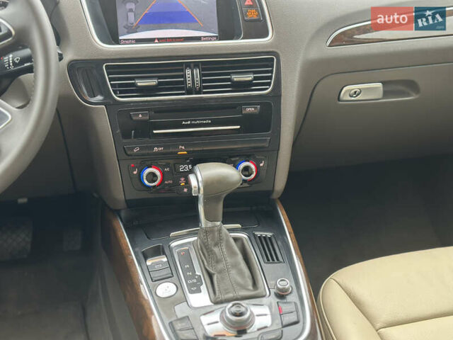 Білий Ауді Ку 5, об'ємом двигуна 2 л та пробігом 200 тис. км за 14990 $, фото 62 на Automoto.ua