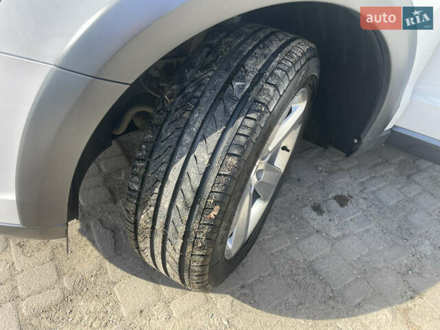 Белый Ауди Ку 5, объемом двигателя 1.97 л и пробегом 200 тыс. км за 22200 $, фото 4 на Automoto.ua