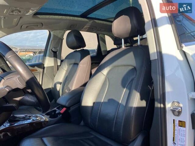 Белый Ауди Ку 5, объемом двигателя 1.98 л и пробегом 107 тыс. км за 15500 $, фото 20 на Automoto.ua