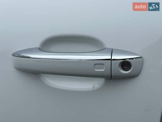 Білий Ауді Ку 5, об'ємом двигуна 2 л та пробігом 200 тис. км за 14990 $, фото 14 на Automoto.ua