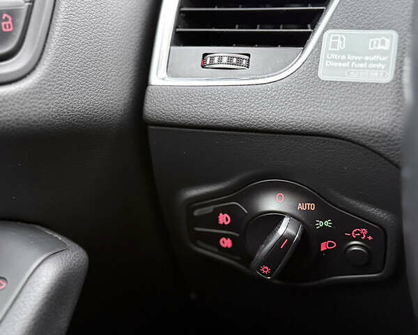 Белый Ауди Ку 5, объемом двигателя 3 л и пробегом 244 тыс. км за 18900 $, фото 30 на Automoto.ua