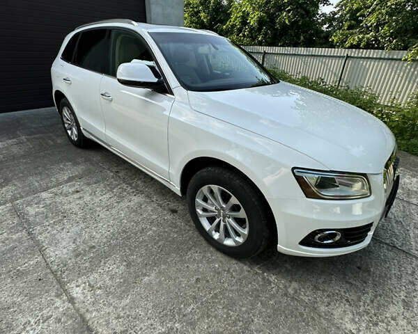 Белый Ауди Ку 5, объемом двигателя 1.98 л и пробегом 155 тыс. км за 15800 $, фото 21 на Automoto.ua