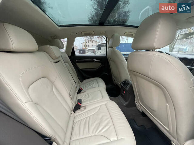 Білий Ауді Ку 5, об'ємом двигуна 2 л та пробігом 250 тис. км за 13999 $, фото 34 на Automoto.ua