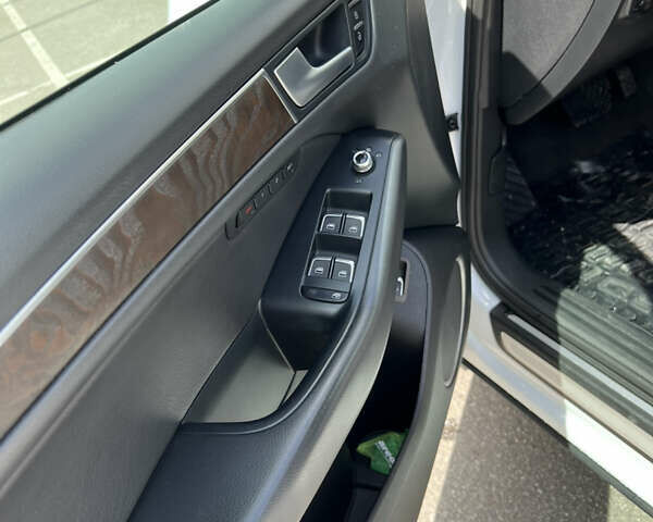 Белый Ауди Ку 5, объемом двигателя 2 л и пробегом 168 тыс. км за 17500 $, фото 6 на Automoto.ua