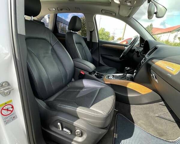 Ауді Ку 5 2015 у Львові на Automoto.ua Білий Ауді Ку 5, об'ємом двигуна 2.97 л та пробігом 162 тис. км за 22000 $, фото 29 на Automoto.ua