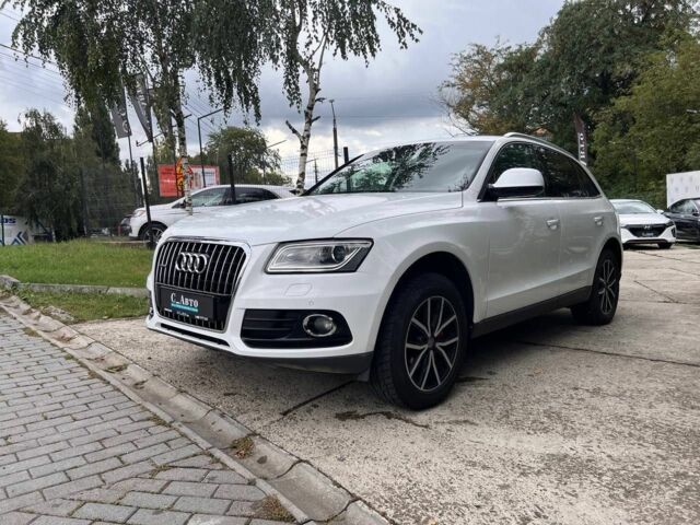 Білий Ауді Ку 5, об'ємом двигуна 2 л та пробігом 223 тис. км за 18900 $, фото 4 на Automoto.ua