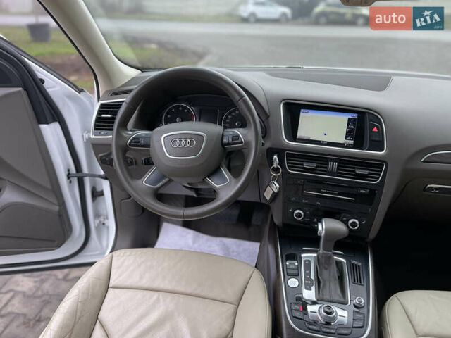 Білий Ауді Ку 5, об'ємом двигуна 2 л та пробігом 253 тис. км за 13500 $, фото 20 на Automoto.ua