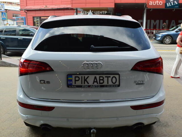 Белый Ауди Ку 5, объемом двигателя 2 л и пробегом 98 тыс. км за 15900 $, фото 4 на Automoto.ua