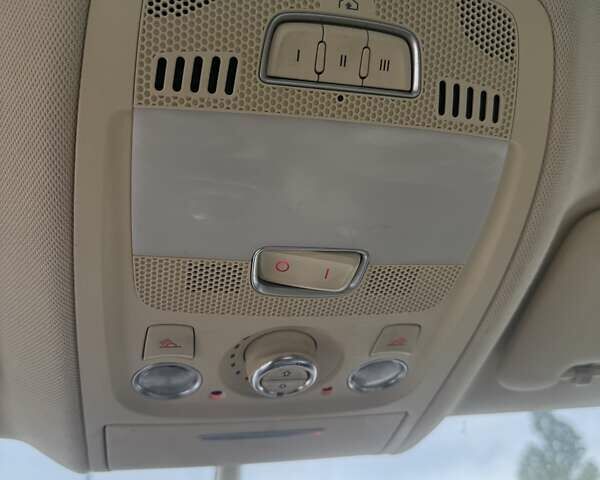 Белый Ауди Ку 5, объемом двигателя 1.98 л и пробегом 209 тыс. км за 15700 $, фото 17 на Automoto.ua