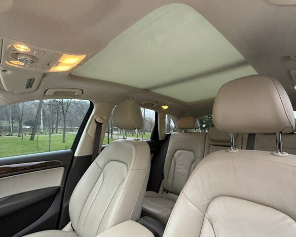 Белый Ауди Ку 5, объемом двигателя 1.98 л и пробегом 229 тыс. км за 15000 $, фото 61 на Automoto.ua