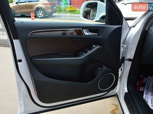 Белый Ауди Ку 5, объемом двигателя 2 л и пробегом 98 тыс. км за 15900 $, фото 14 на Automoto.ua