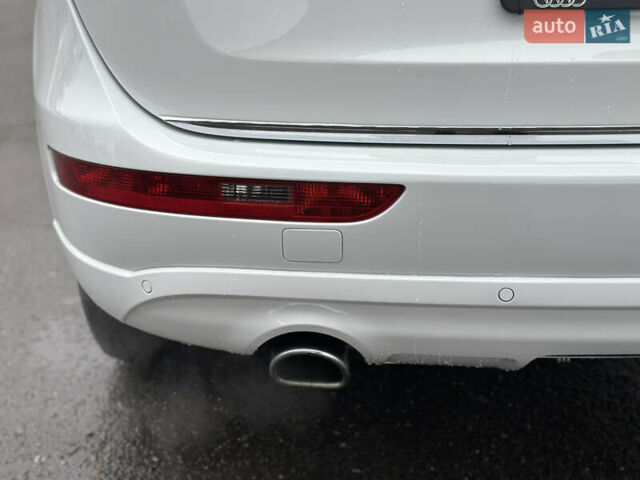 Білий Ауді Ку 5, об'ємом двигуна 2 л та пробігом 200 тис. км за 14990 $, фото 15 на Automoto.ua