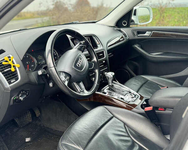 Белый Ауди Ку 5, объемом двигателя 1.98 л и пробегом 160 тыс. км за 18000 $, фото 12 на Automoto.ua