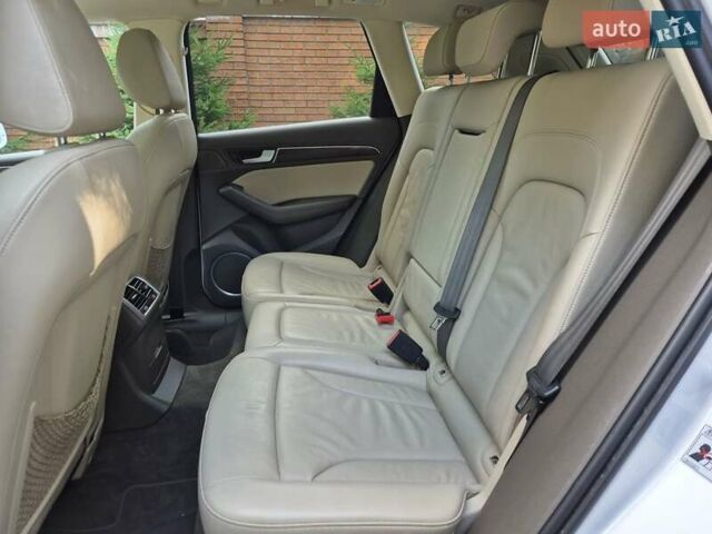 Белый Ауди Ку 5, объемом двигателя 1.98 л и пробегом 152 тыс. км за 17700 $, фото 49 на Automoto.ua