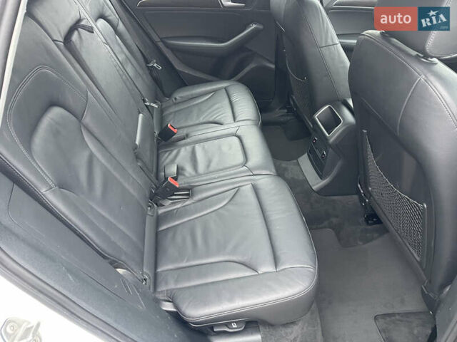 Білий Ауді Ку 5, об'ємом двигуна 2 л та пробігом 199 тис. км за 20900 $, фото 24 на Automoto.ua