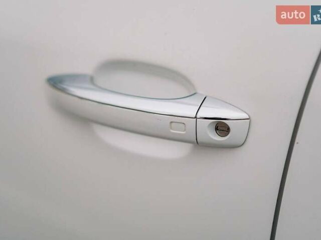 Белый Ауди Ку 5, объемом двигателя 1.98 л и пробегом 170 тыс. км за 14600 $, фото 18 на Automoto.ua