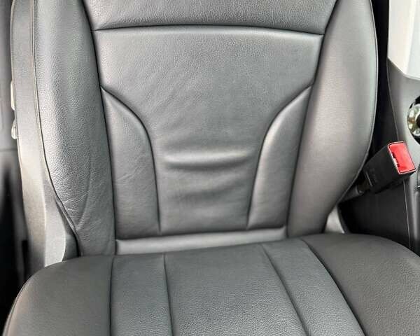 Белый Ауди Ку 5, объемом двигателя 2 л и пробегом 124 тыс. км за 16400 $, фото 14 на Automoto.ua