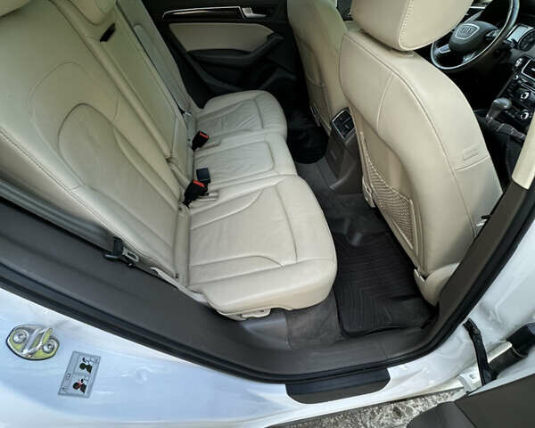 Белый Ауди Ку 5, объемом двигателя 1.98 л и пробегом 155 тыс. км за 15800 $, фото 12 на Automoto.ua