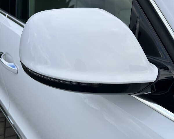 Білий Ауді Ку 5, об'ємом двигуна 2 л та пробігом 205 тис. км за 13450 $, фото 13 на Automoto.ua