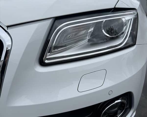 Белый Ауди Ку 5, объемом двигателя 1.98 л и пробегом 209 тыс. км за 15700 $, фото 18 на Automoto.ua