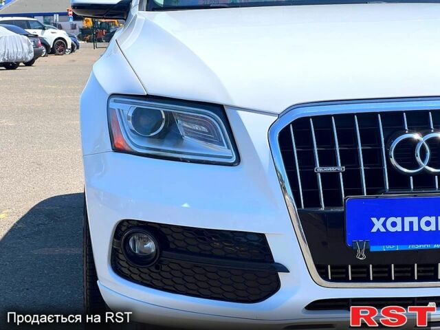 Белый Ауди Ку 5, объемом двигателя 2 л и пробегом 197 тыс. км за 15500 $, фото 2 на Automoto.ua