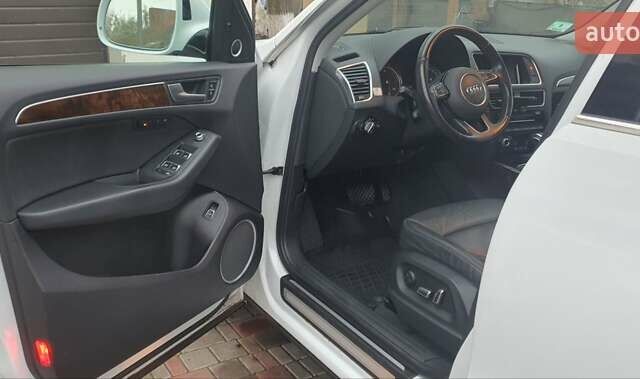 Белый Ауди Ку 5, объемом двигателя 3 л и пробегом 133 тыс. км за 21500 $, фото 18 на Automoto.ua