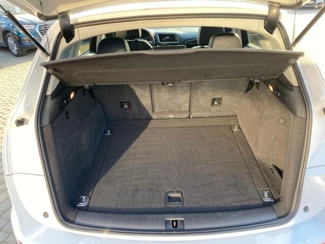 Білий Ауді Ку 5, об'ємом двигуна 2 л та пробігом 200 тис. км за 14300 $, фото 25 на Automoto.ua