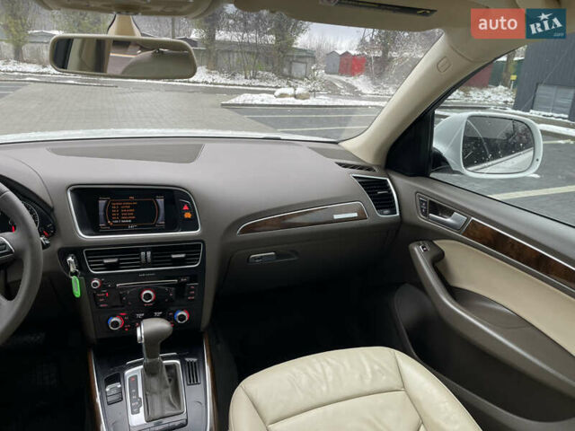 Білий Ауді Ку 5, об'ємом двигуна 2 л та пробігом 250 тис. км за 13999 $, фото 23 на Automoto.ua