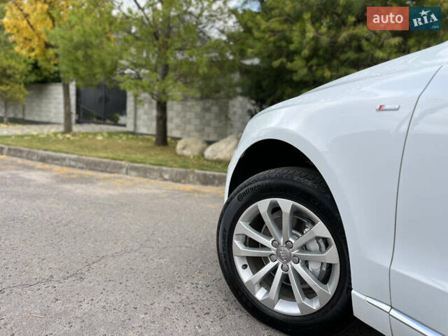 Ауди Ку 5 2015 в Ровно на Automoto.ua Белый Ауди Ку 5, объемом двигателя 2 л и пробегом 167 тыс. км за 14700 $, фото 5 на Automoto.ua