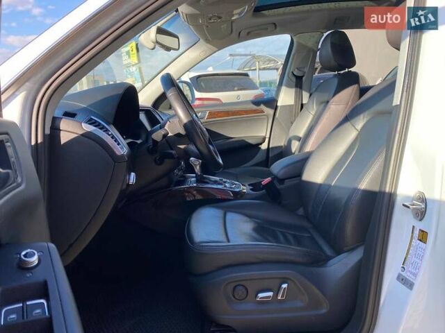 Белый Ауди Ку 5, объемом двигателя 1.98 л и пробегом 107 тыс. км за 15500 $, фото 19 на Automoto.ua