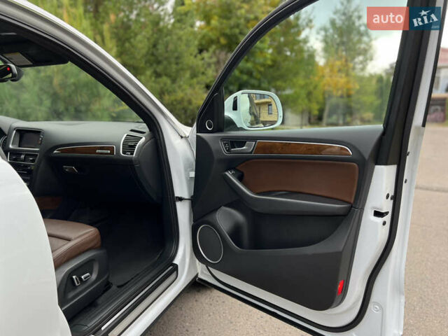 Ауди Ку 5 2015 в Ровно на Automoto.ua Белый Ауди Ку 5, объемом двигателя 2 л и пробегом 167 тыс. км за 14700 $, фото 36 на Automoto.ua