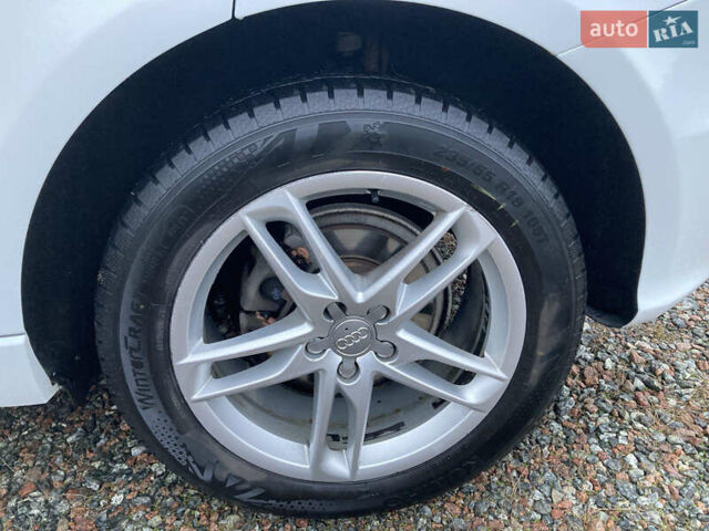 Белый Ауди Ку 5, объемом двигателя 1.98 л и пробегом 162 тыс. км за 18000 $, фото 5 на Automoto.ua