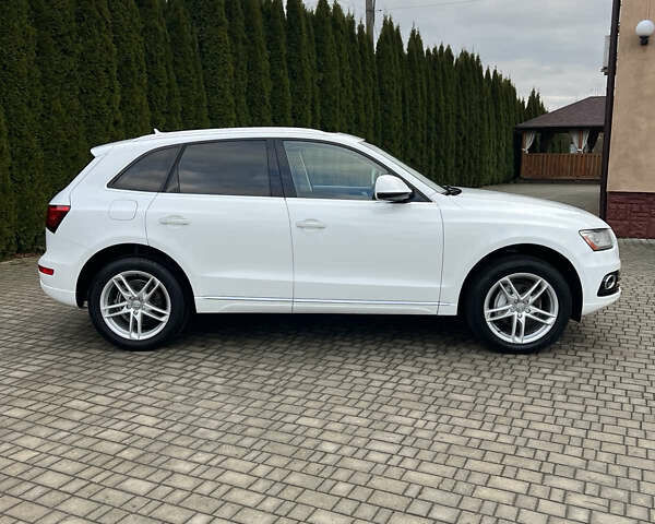 Білий Ауді Ку 5, об'ємом двигуна 2 л та пробігом 205 тис. км за 13450 $, фото 5 на Automoto.ua