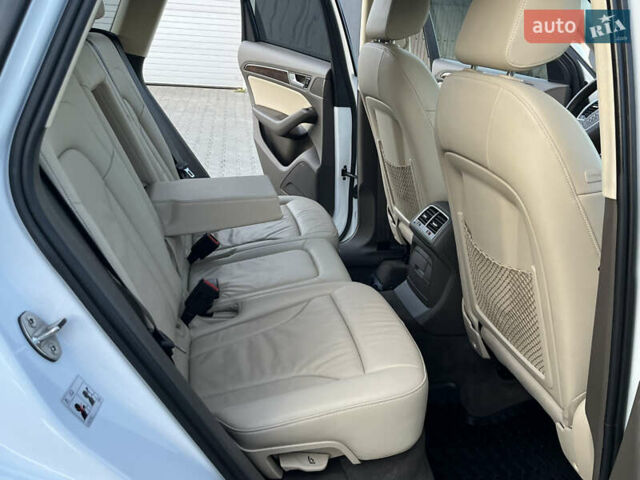 Белый Ауди Ку 5, объемом двигателя 2 л и пробегом 156 тыс. км за 14650 $, фото 32 на Automoto.ua