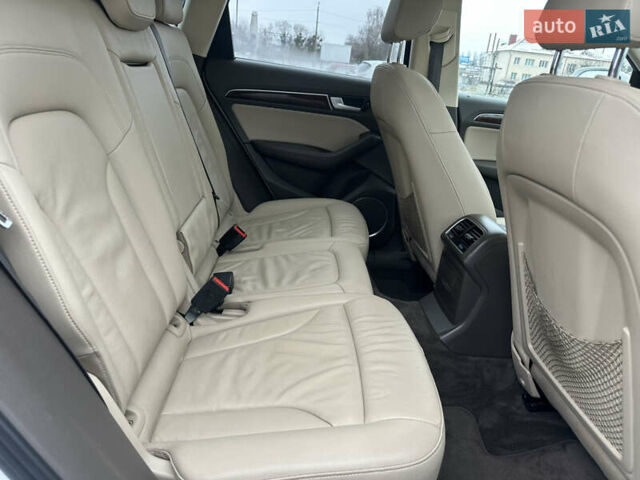 Білий Ауді Ку 5, об'ємом двигуна 2 л та пробігом 200 тис. км за 14990 $, фото 74 на Automoto.ua