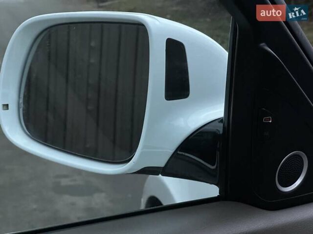 Білий Ауді Ку 5, об'ємом двигуна 1.98 л та пробігом 152 тис. км за 17950 $, фото 12 на Automoto.ua