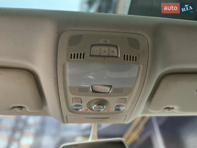 Белый Ауди Ку 5, объемом двигателя 2 л и пробегом 155 тыс. км за 24500 $, фото 27 на Automoto.ua