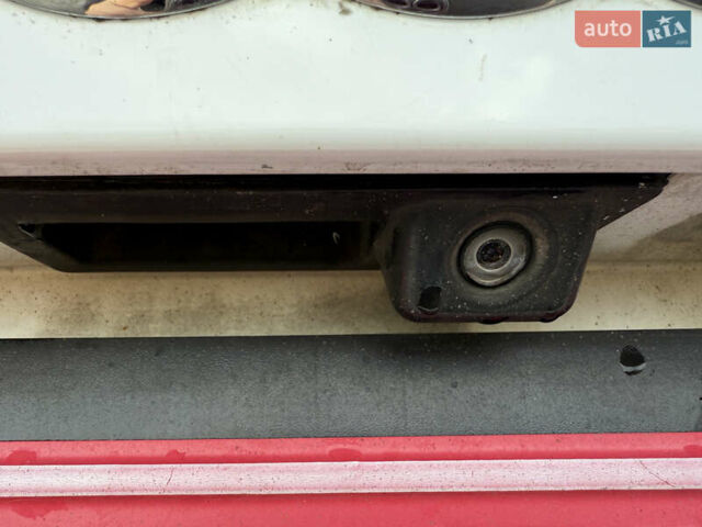 Білий Ауді Ку 5, об'ємом двигуна 2 л та пробігом 201 тис. км за 15999 $, фото 17 на Automoto.ua