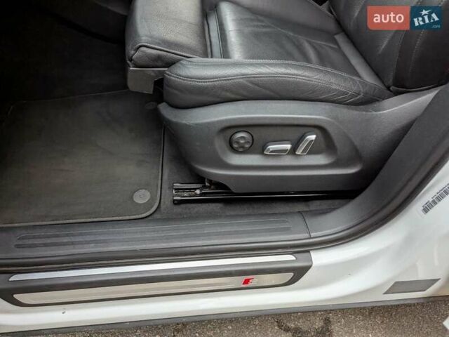 Ауді Ку 5 2015 у Києві на Automoto.ua Білий Ауді Ку 5, об'ємом двигуна 3 л та пробігом 95 тис. км за 17999 $, фото 40 на Automoto.ua