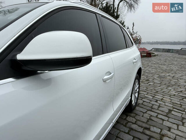 Белый Ауди Ку 5, объемом двигателя 1.98 л и пробегом 229 тыс. км за 15000 $, фото 17 на Automoto.ua